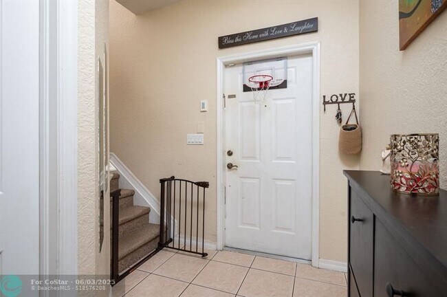 Foto del edificio - 5048 SW 136th Ave