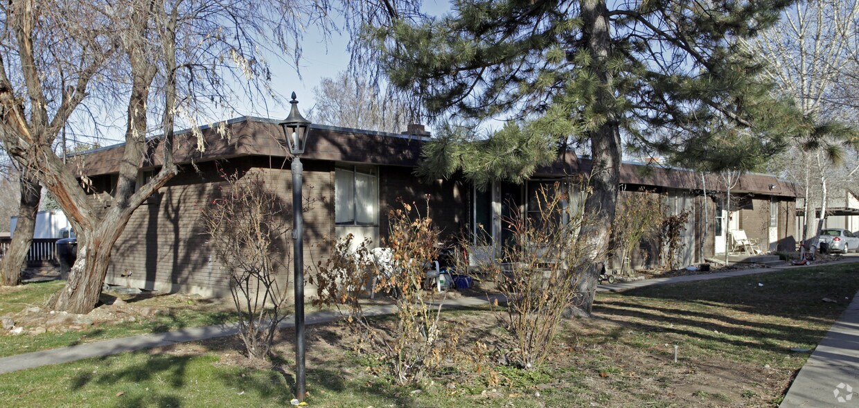 Primary Photo - 2357-2361 E Phylden Dr