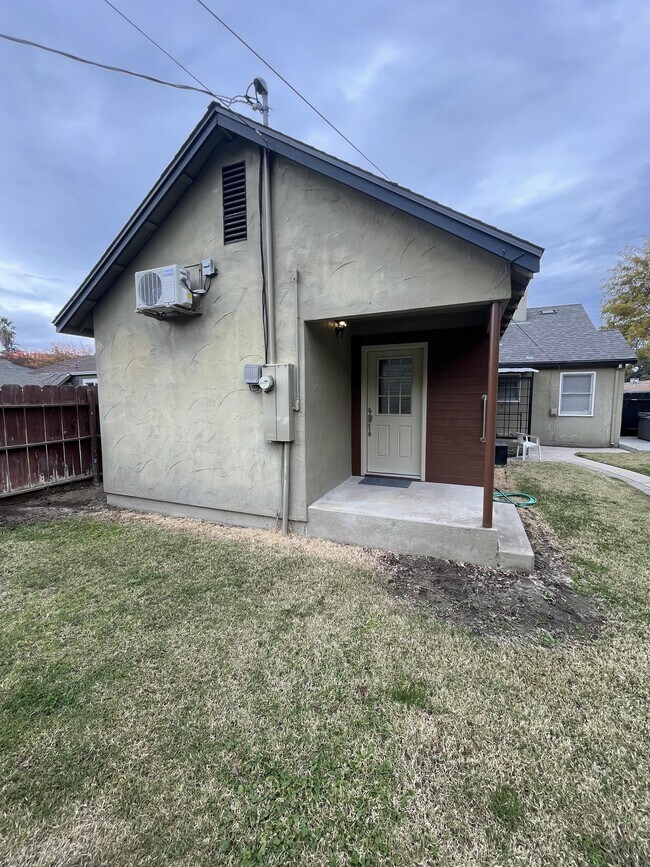 1040 E Main St, Turlock, CA 95380 Townhome Rentals in Turlock CA