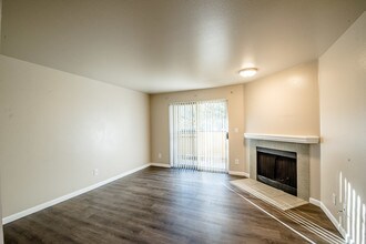 Building Photo - Crosspointe