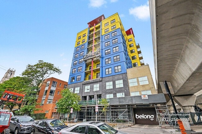 Building Photo - 1122 W Catalpa Ave
