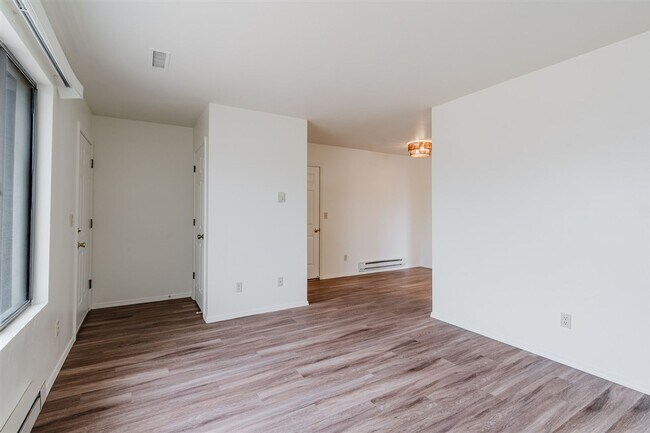 Foto del edificio - 3123 N Truwood Dr