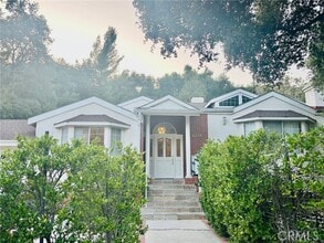 Building Photo - 2255 E Chevy Chase Dr
