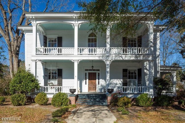 Building Photo - 5 br, 2 bath House - 308 W. Main St