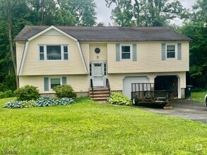 16 Kearney Ave