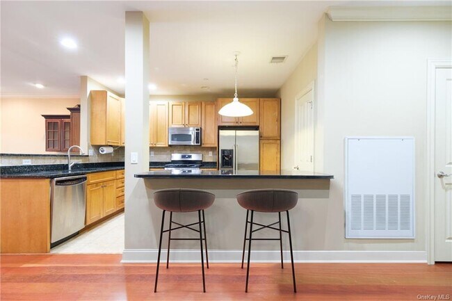 Building Photo - 55 1st St