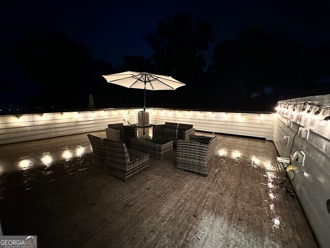 Foto del edificio - 727 Eloise Wy