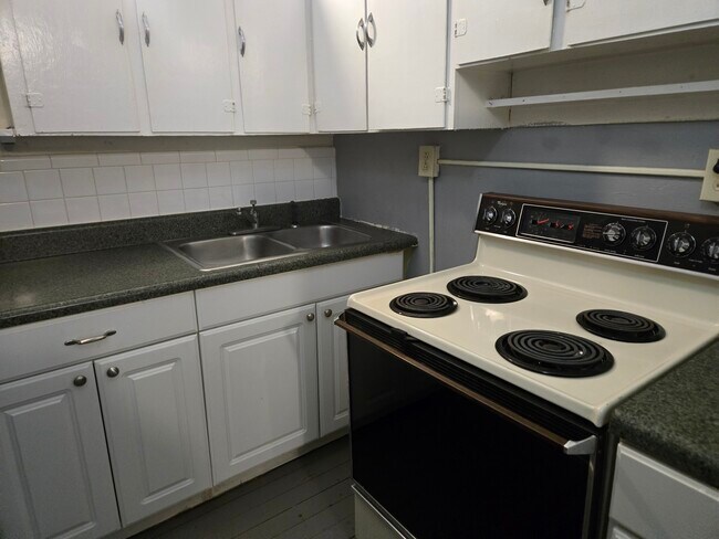 Foto del edificio - 137 N Willett St