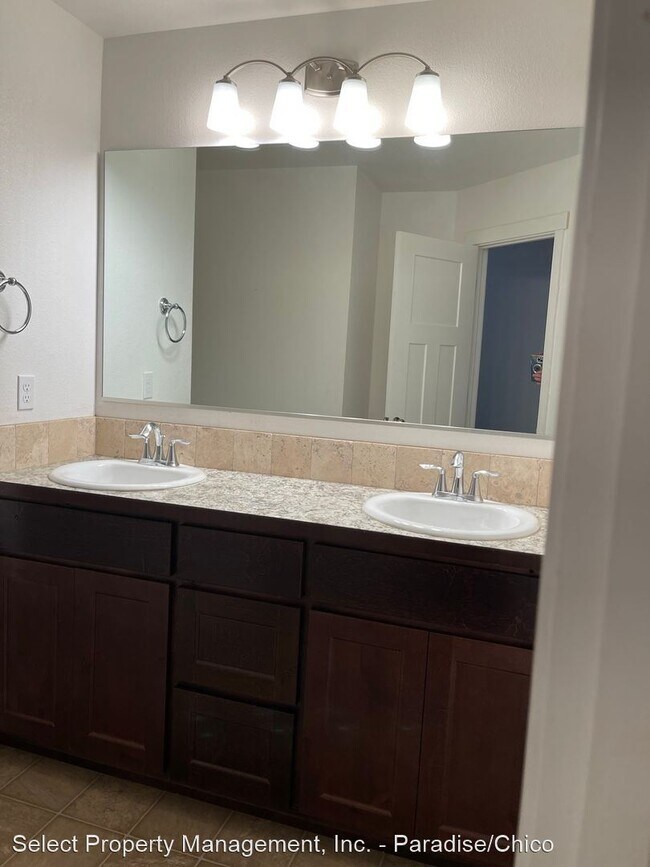 Building Photo - 3 br, 2 bath House - 5734 Copeland Unit A