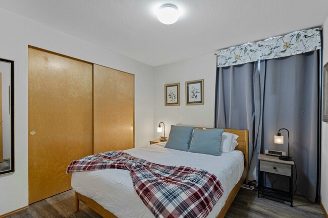 Foto del edificio - 7708 81st Pl NE