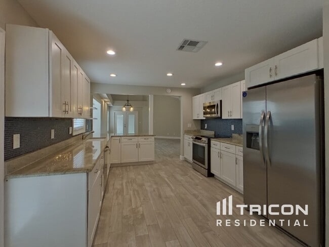 Foto del edificio - 504 Westborough Ln