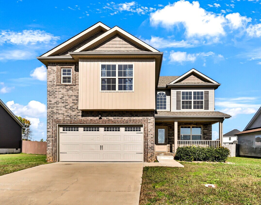 Foto principal - Close to Post and Move in Ready!