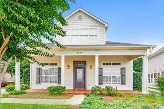 Building Photo - 6229 S Clubview Cir