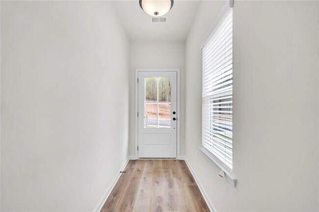 Foto del edificio - 374 Mountain Blvd S