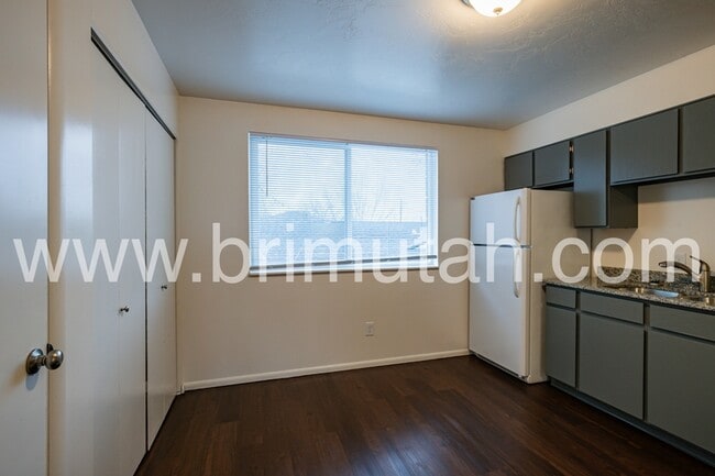 Building Photo - 4727 S 1300 E