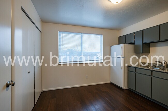 Foto del edificio - 4727 S 1300 E