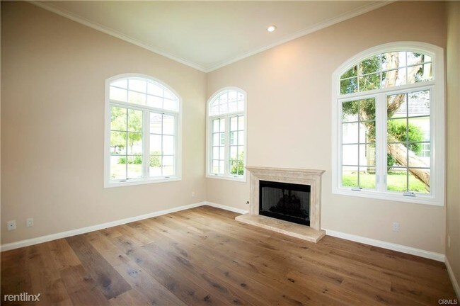 Foto del edificio - 3 br, 3 bath House - 26 Hillcrest Mdws
