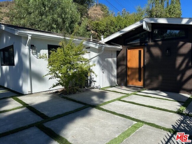 Building Photo - 23321 Mulholland Dr