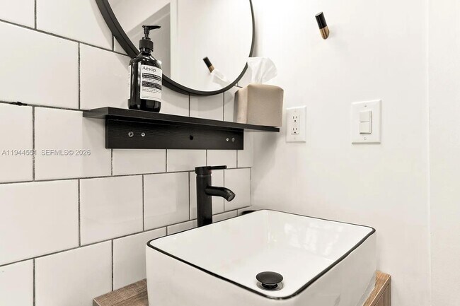 Foto del edificio - 1237 NW 33rd Ave