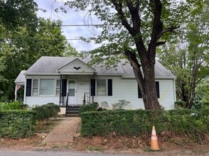 Building Photo - 2533 Mayflower Dr