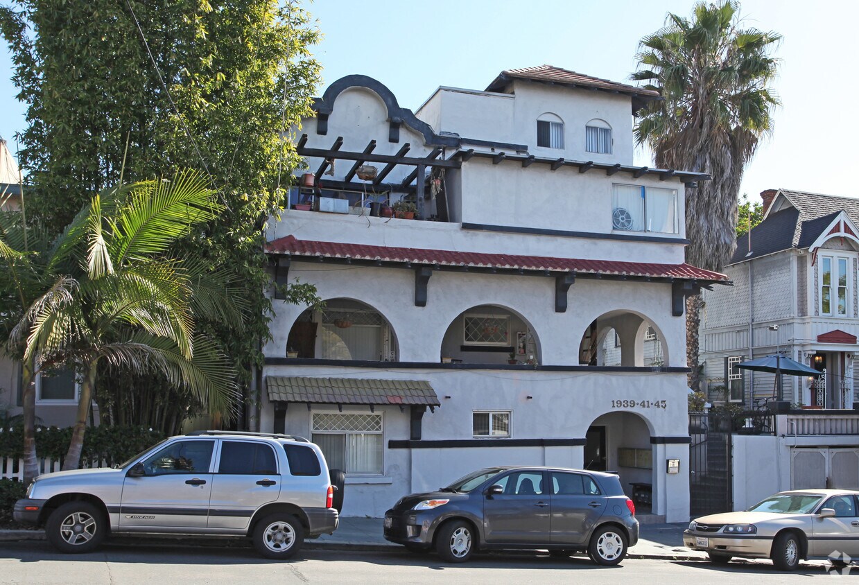 Foto del edificio - 1939-1945 Front St