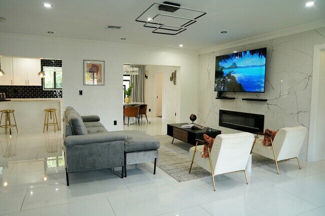Foto del edificio - 1410 NW 192nd St