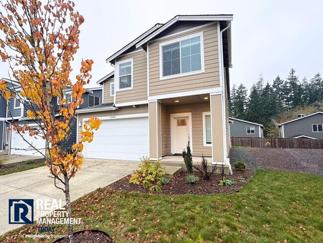 Foto del edificio - Stunning 5 Bedroom! Great Location!