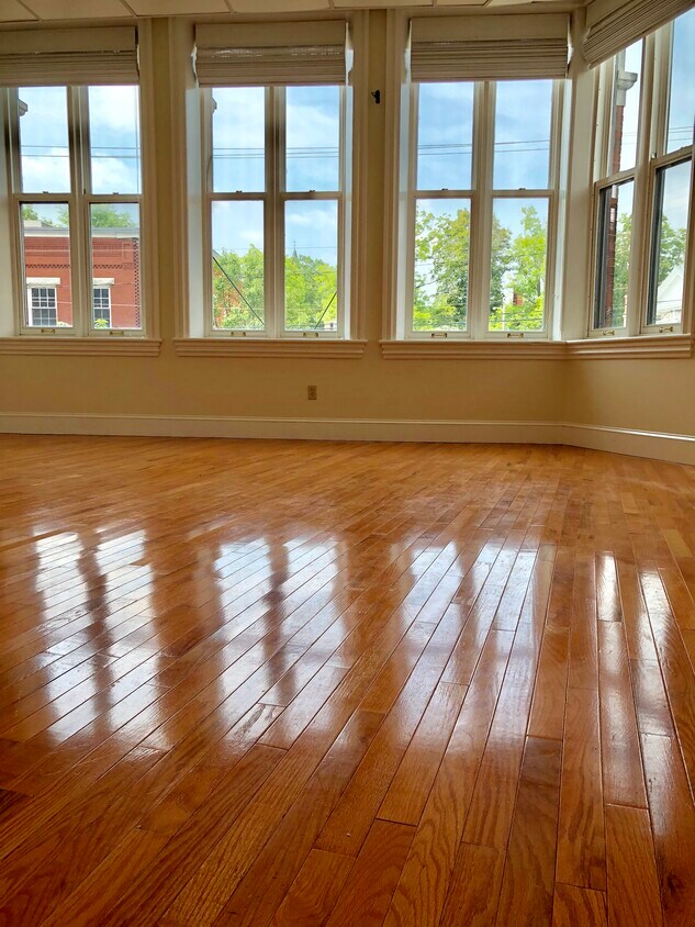 Foto principal - 163 Water St