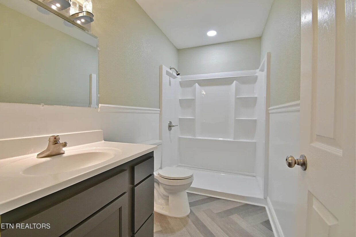 Foto principal - 829 Noragate Rd