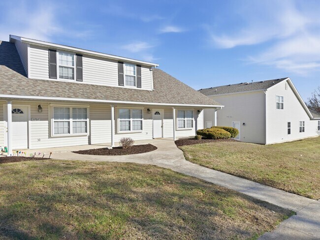 Foto del edificio - 1709 Juniper Dr