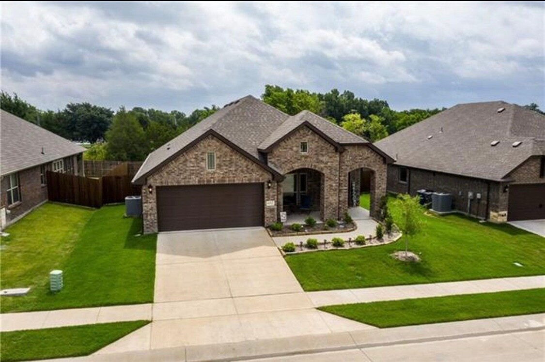 Foto principal - 652 Cottage Pl