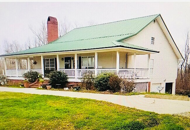Foto del edificio - 127 Hoss Smith Rd