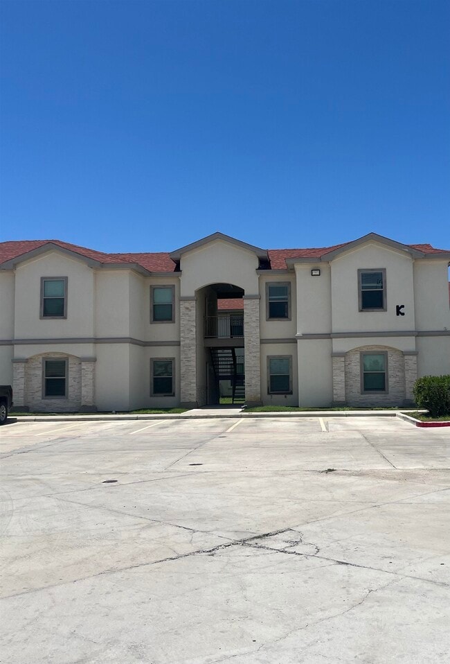 Building Photo - 7615 Laguna Del Mar Ct