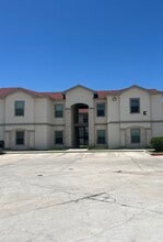 Building Photo - 7615 Laguna Del Mar Ct