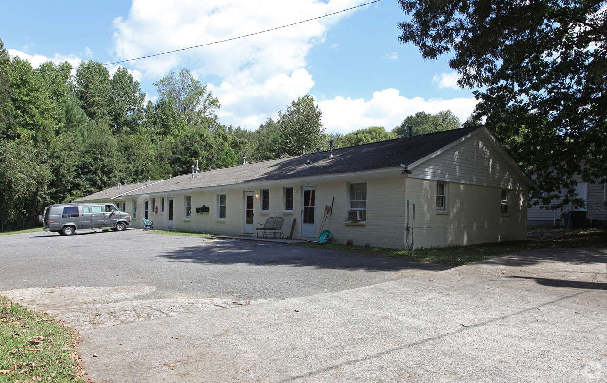 Building Photo - New Beginnings Apartment Complex