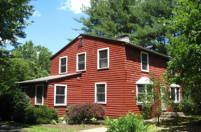 803 Stonehouse Rd