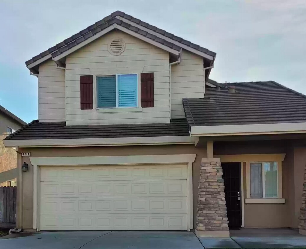 694 Anna Dr, Ripon, CA 95366 House Rental in Ripon, CA