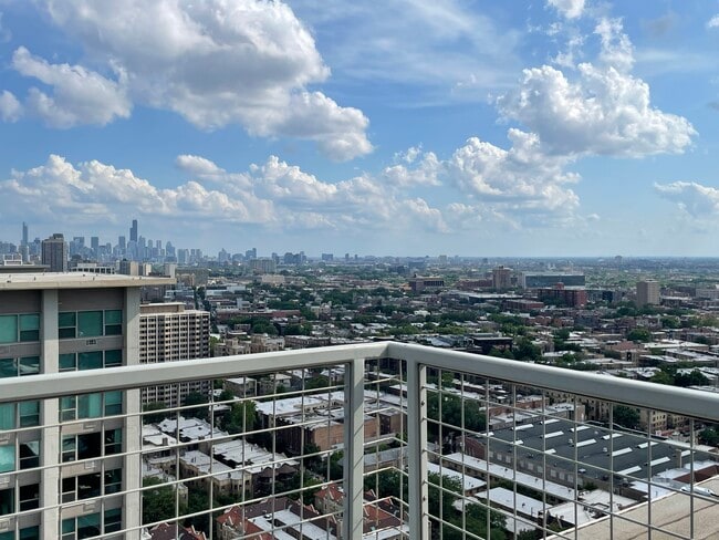 Building Photo - 3600 N Lake Shore Dr