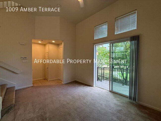 Foto del edificio - 1009 Amber Terrace