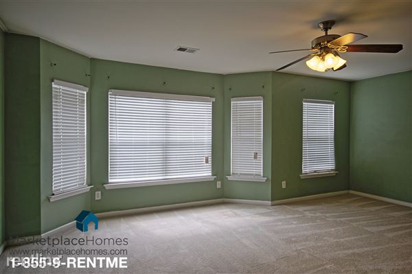 Building Photo - 216 Stonewood Crossing Dr