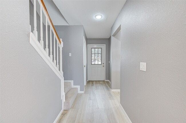 Building Photo - 2810 Grants Lake Blvd