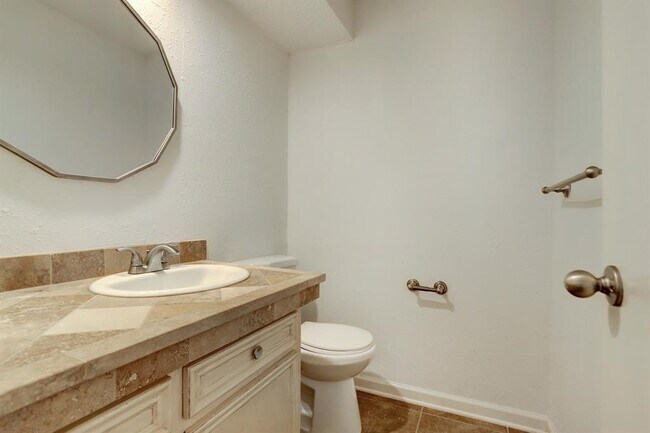 Foto del edificio - 11126 Twain Dr