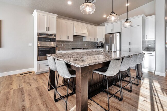 Building Photo - 4038 S Sweet Escape Dr