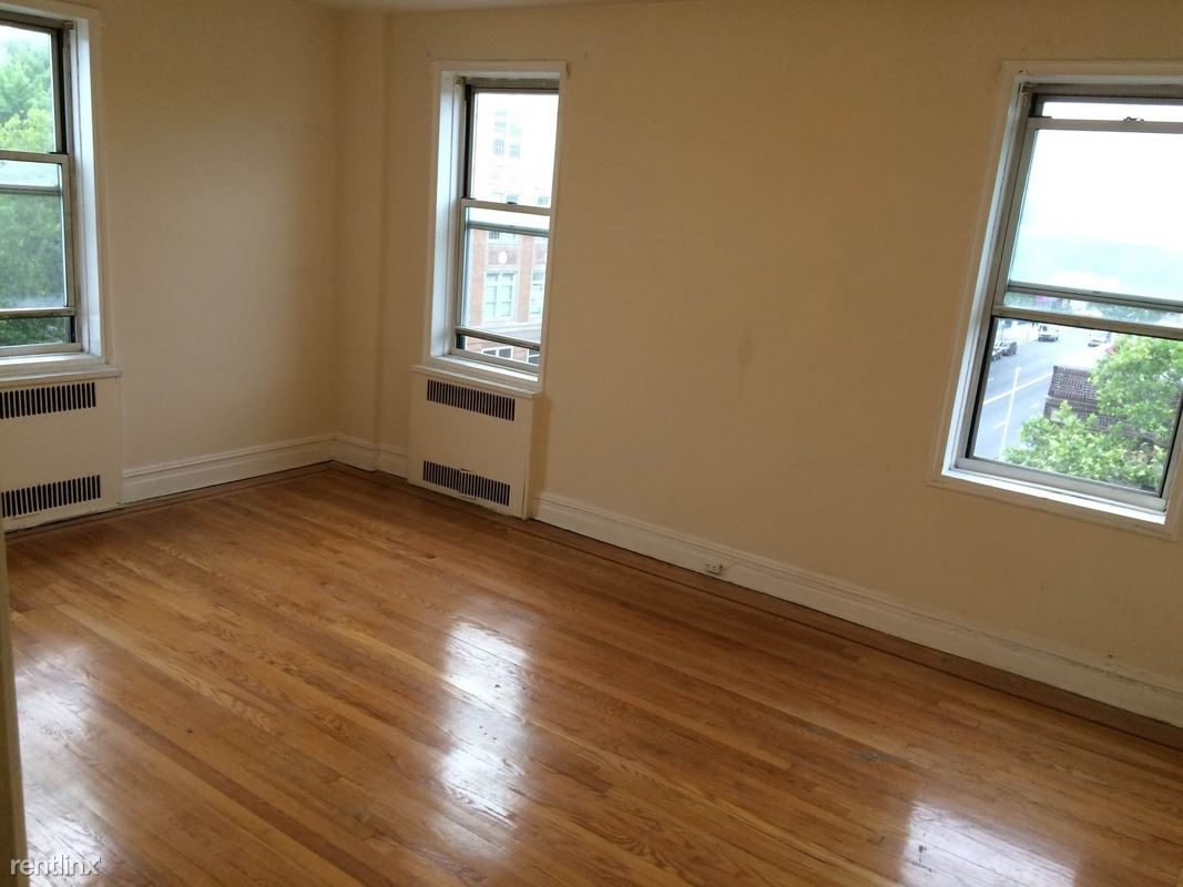 Primary Photo - 114 Albemarle Rd