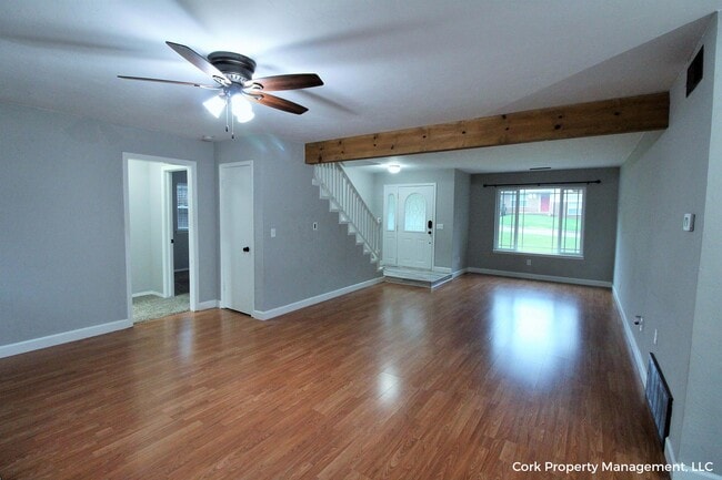 Foto del edificio - 609 Belle Air Ave