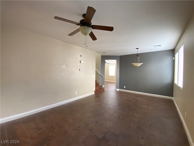 Building Photo - 9745 Maple Sugar Leaf Pl