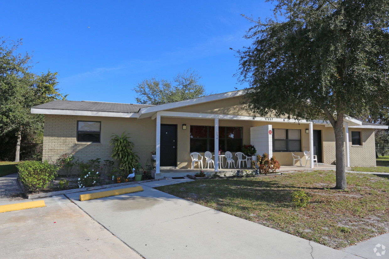 Primary Photo - Rainbow Village/ Heritage Oaks