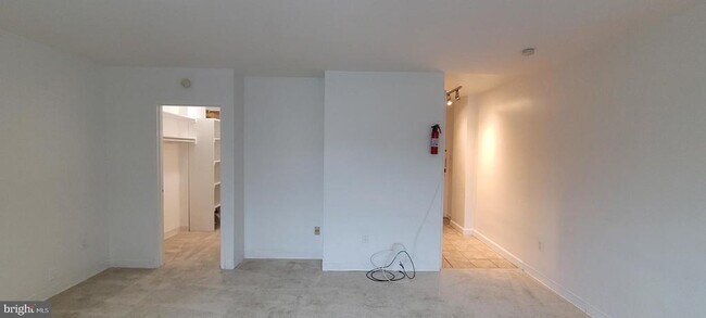 Foto del edificio - 1011 Arlington Blvd