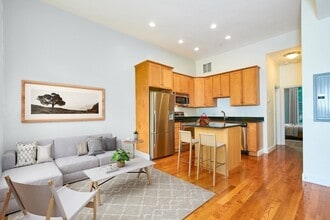 Building Photo - 58 E Springfield St