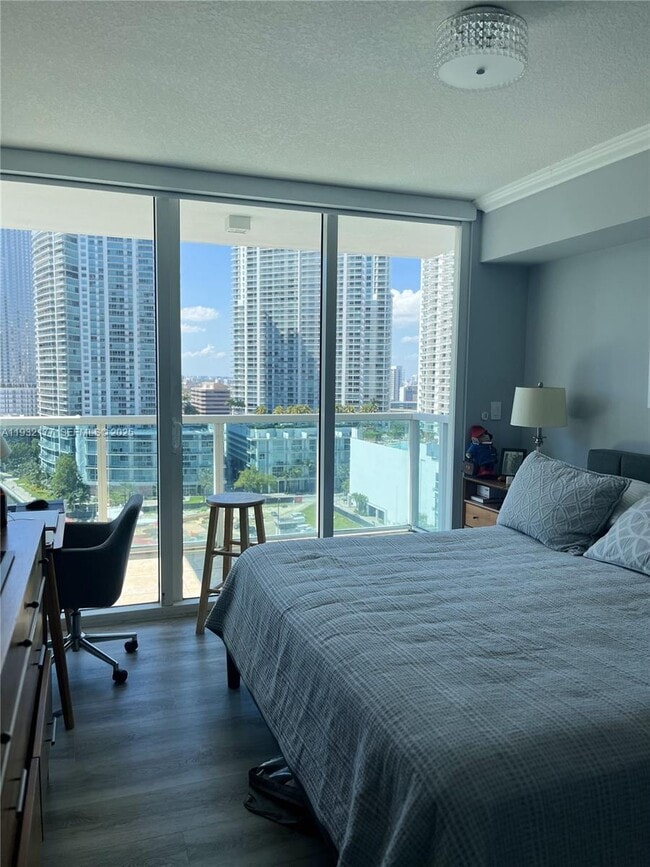 Foto del edificio - 31 SE 5th St